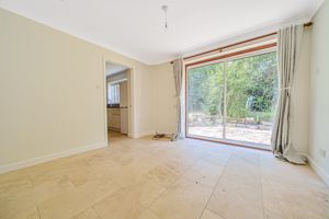 Photo 24- click for photo gallery